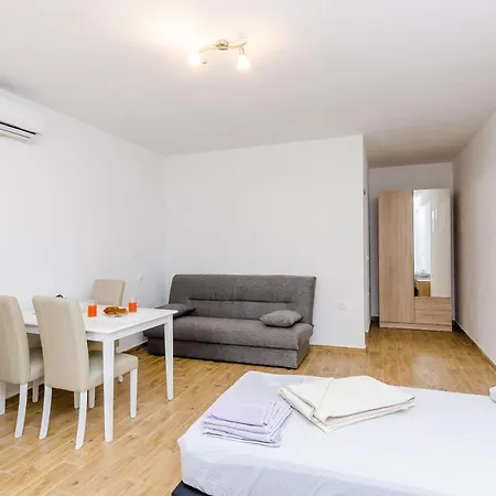 Dubrovnik Airport Apartman *