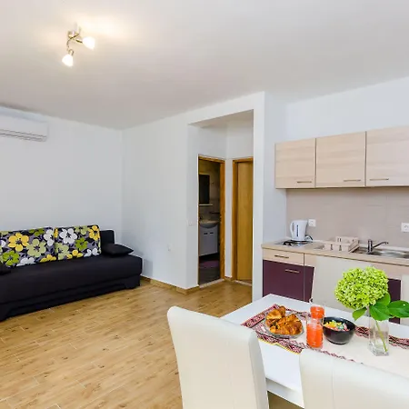 Dubrovnik Airport * Čilipi